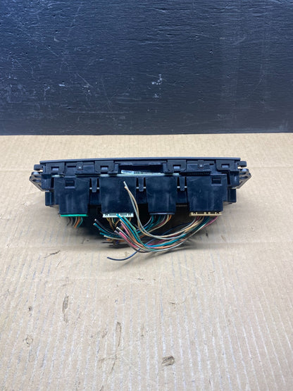 2007-2011 GMC Yukon Tahoe Automatic Climate Temperature Temp Control AD1530 DG3