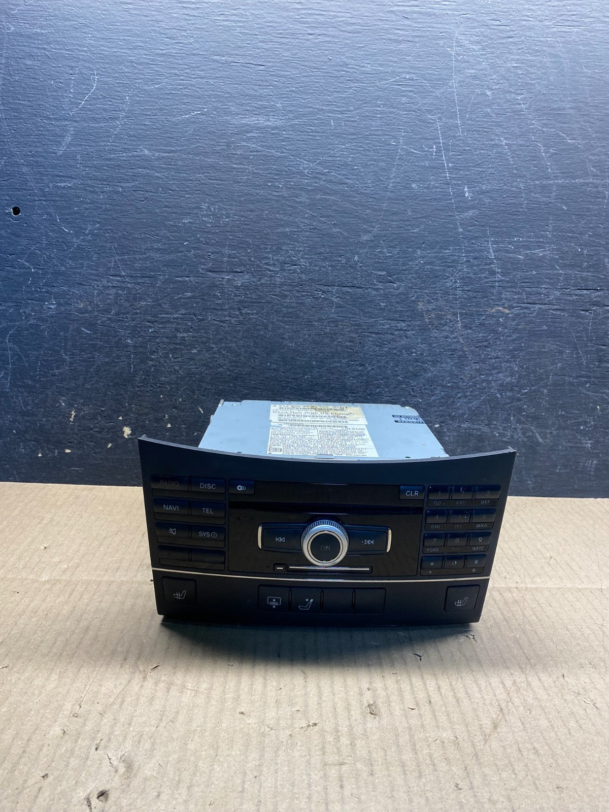 2010-2011 Mercedes W212 E350 E550 Stereo CD Changer Radio a2129063201 AI7339 DG0