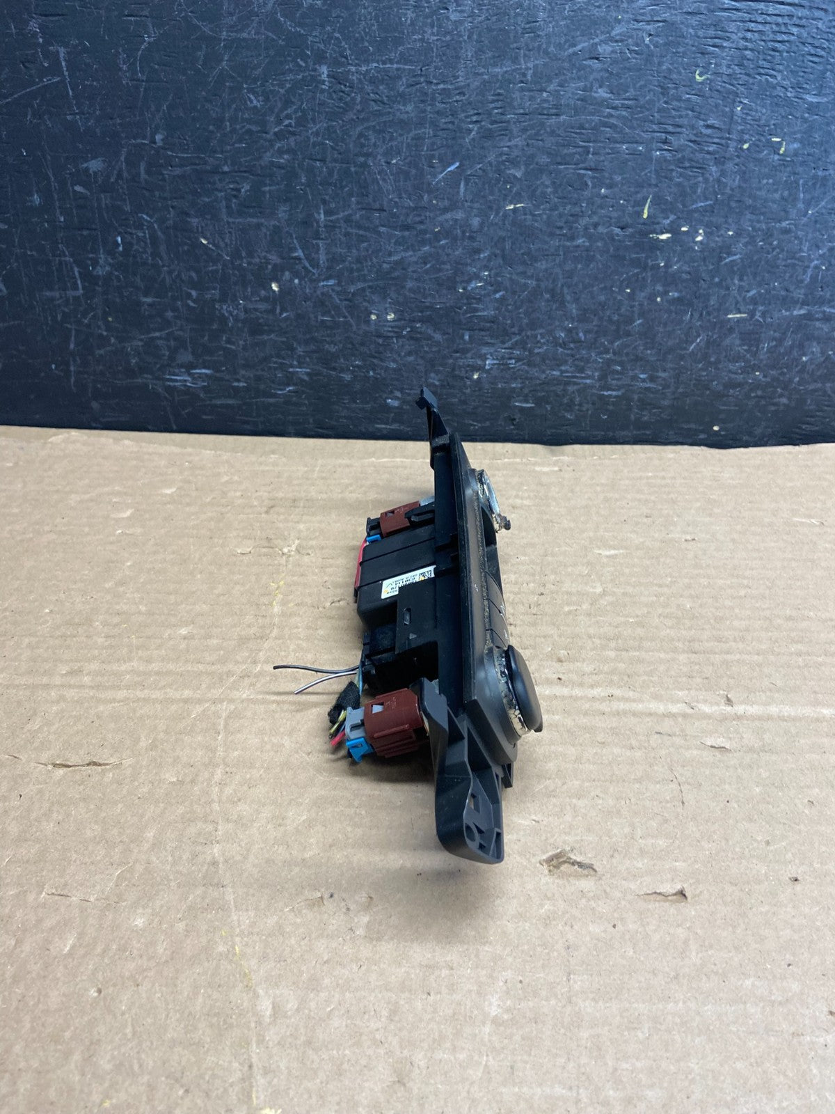 2007 - 2014 Chevrolet Tahoe Yukon Pedal Traction Control Switch AF2507 DG1