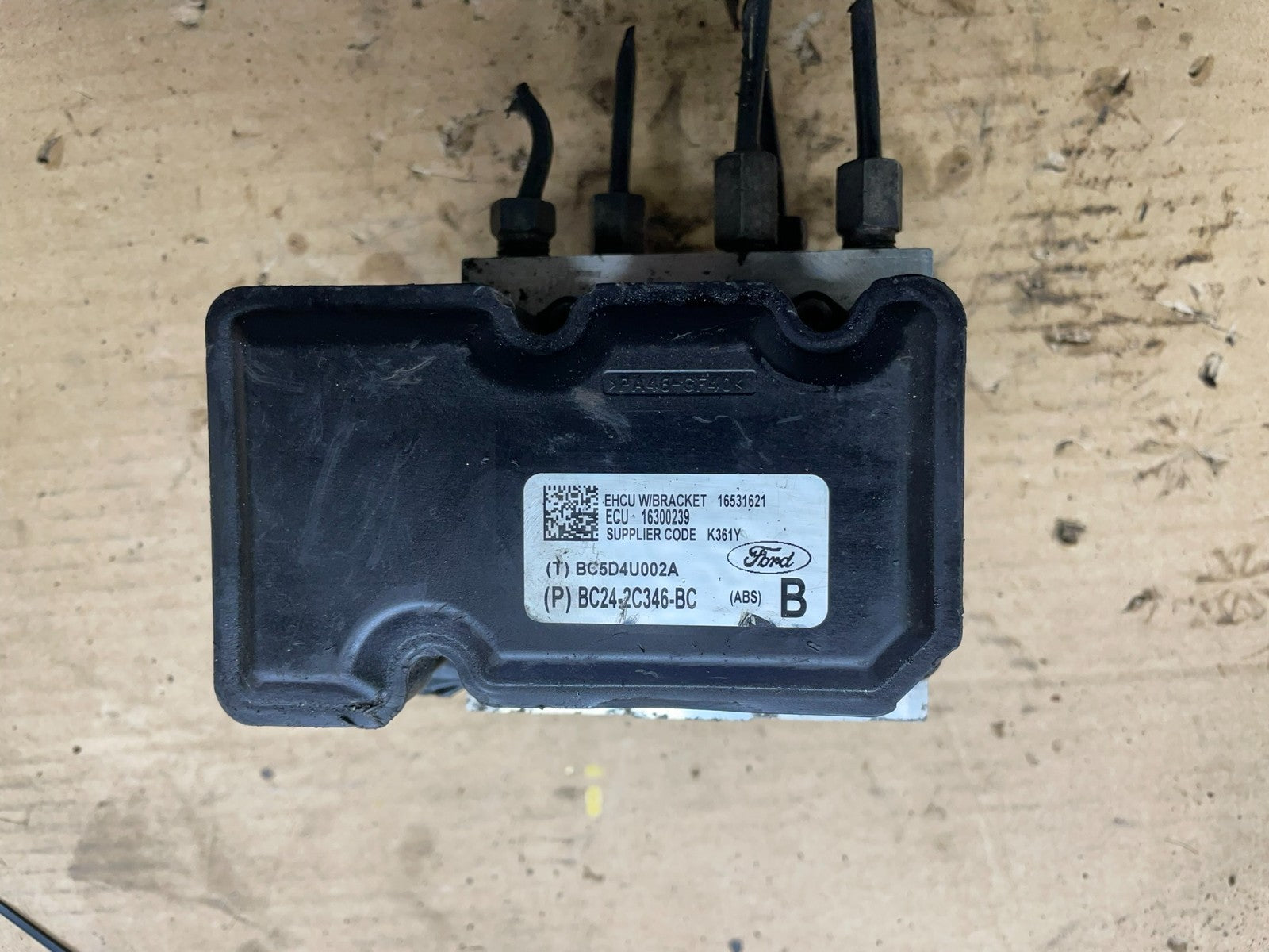 2014 2015 FORD E350 Van  ABS Anti Lock Brake Pump Module O8571 DG4