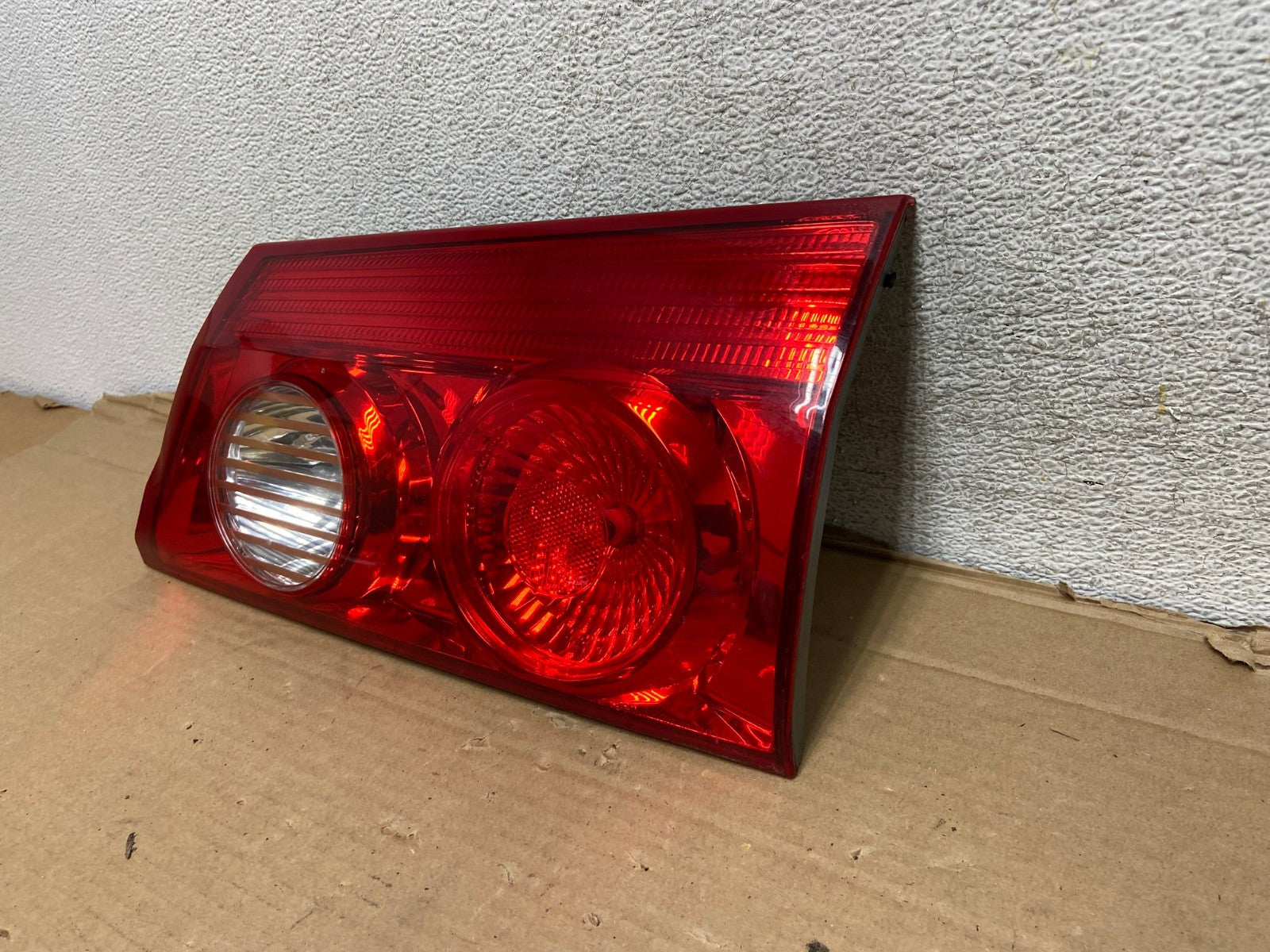 2006 to 2010 Toyota Sienna Right Passenger Rh Inner Tail Light AG9183 LK2