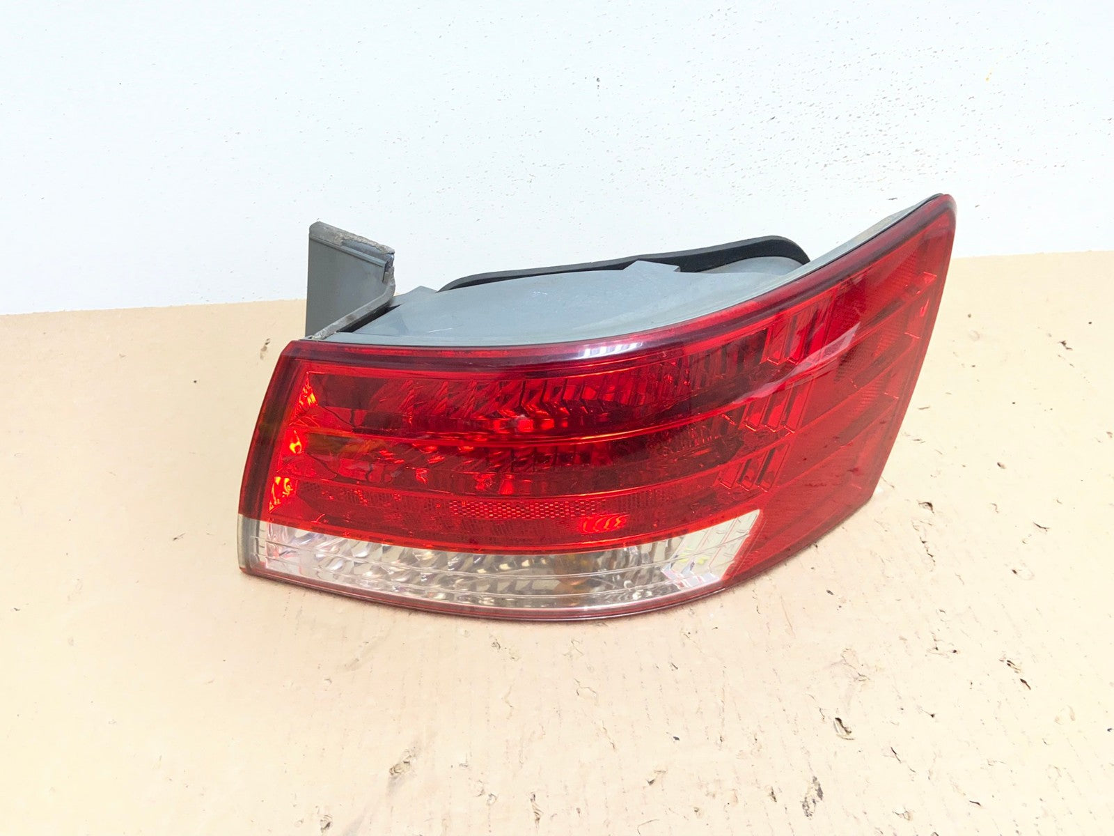 2006 2007 2008 Hyundai Sonata Right Passenger Rh Side Tail Light AE8809 LK0