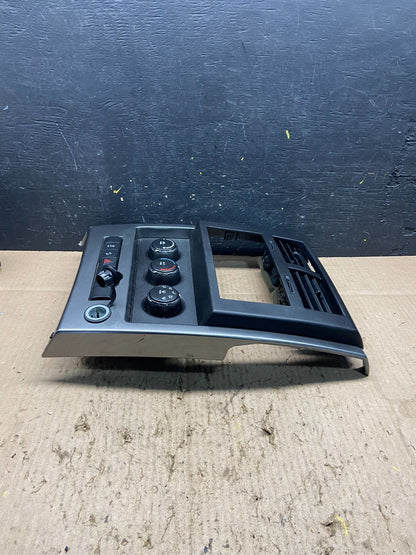 2008 to 2012 Jeep Liberty Dash Climate Temperature Control Radio Bezel Q1083 DG2