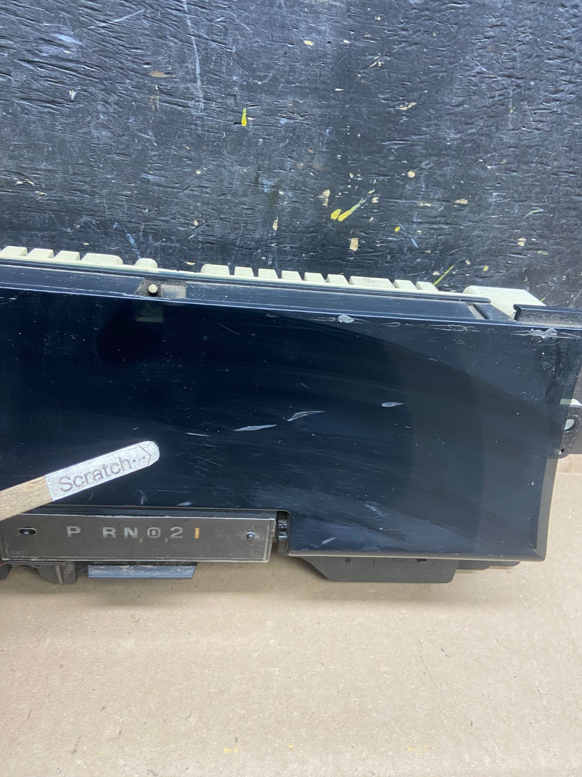 2003 to 2005 Ford Crown Victoria Speedometer Cluster Gauge t9180 DG1