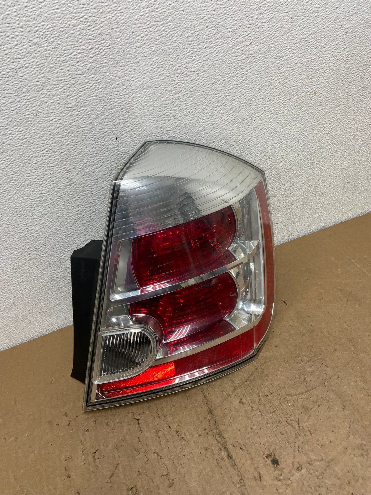 2007 to 2012 Nissan Sentra Right Passenger Rh Side Tail Light AC7273 LK2