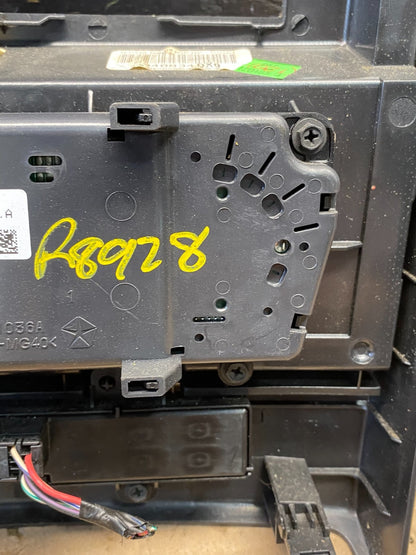 2008 to 2012 Jeep Liberty Dash Climate Temperature Control Radio Bezel r8928 DG6