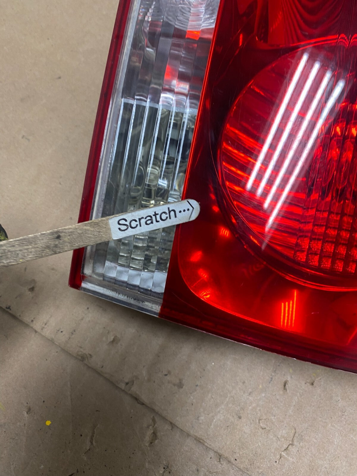 2004-2007 Volkswagen Touareg Right Passenger Rh Inner Tail Light Oem M7133 DW4