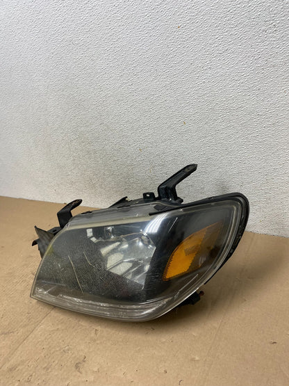 2003-2004 Mitsubishi Outlander Left Driver LH Headlight AG47031