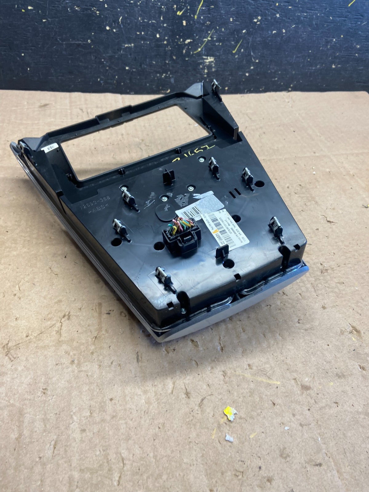2010-2011 Chevy Equinox Terrain Radio Face Climate Control Panel Bezel Z1657 DG3