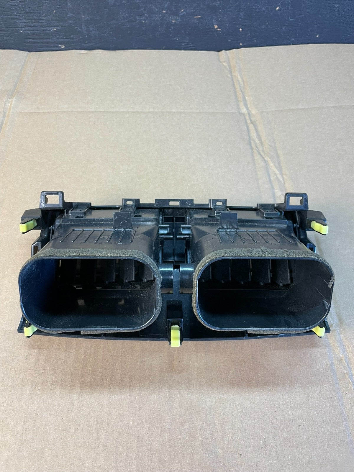 2006-2012 Toyota RAV4 Front Center Dash Air Vent Bezel 55670-42050 AC5248 DG7