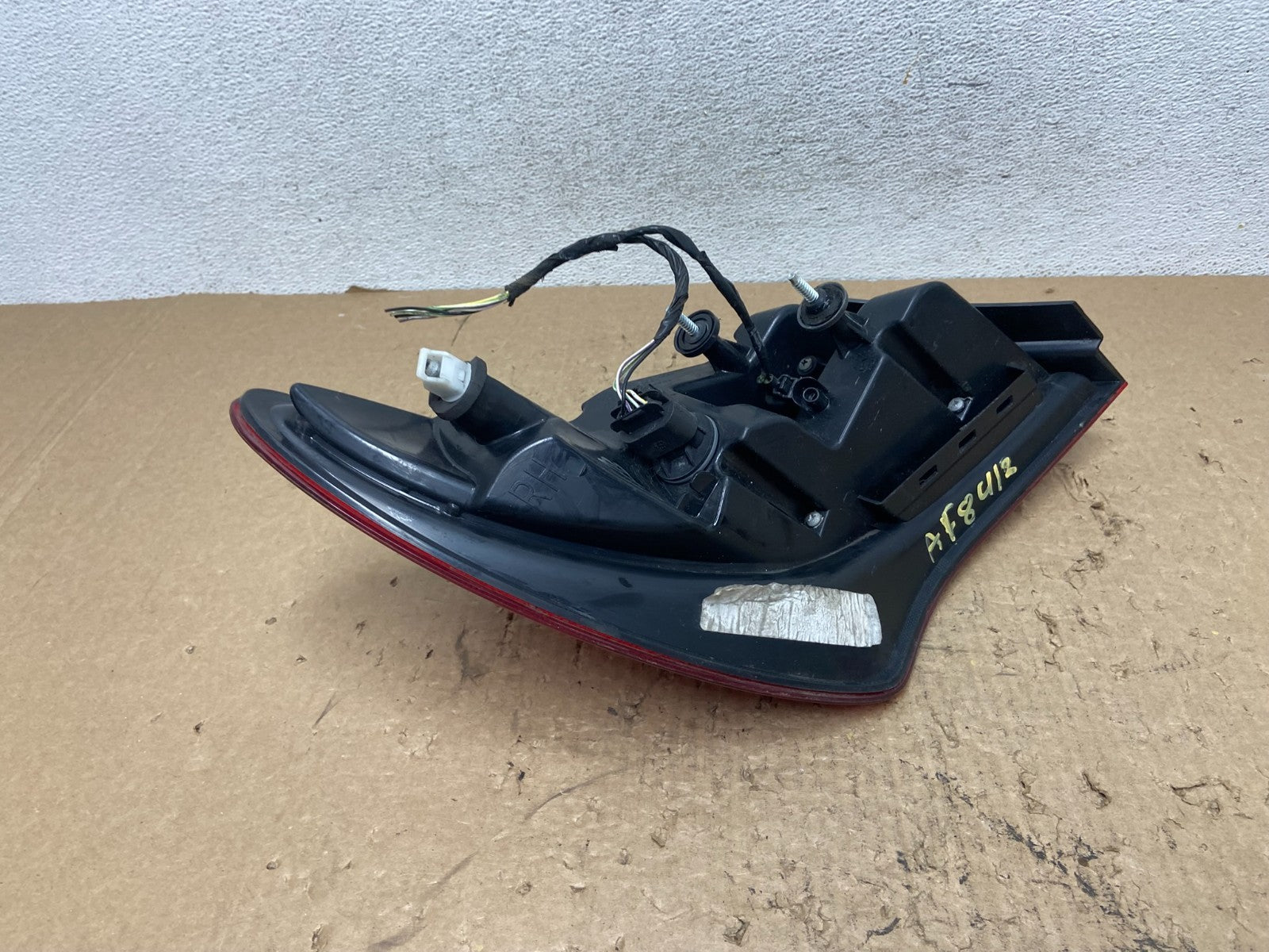 2011-2014 Chrysler 200 Sedan Right Passenger Side RH Tail Light AF8412 DW5