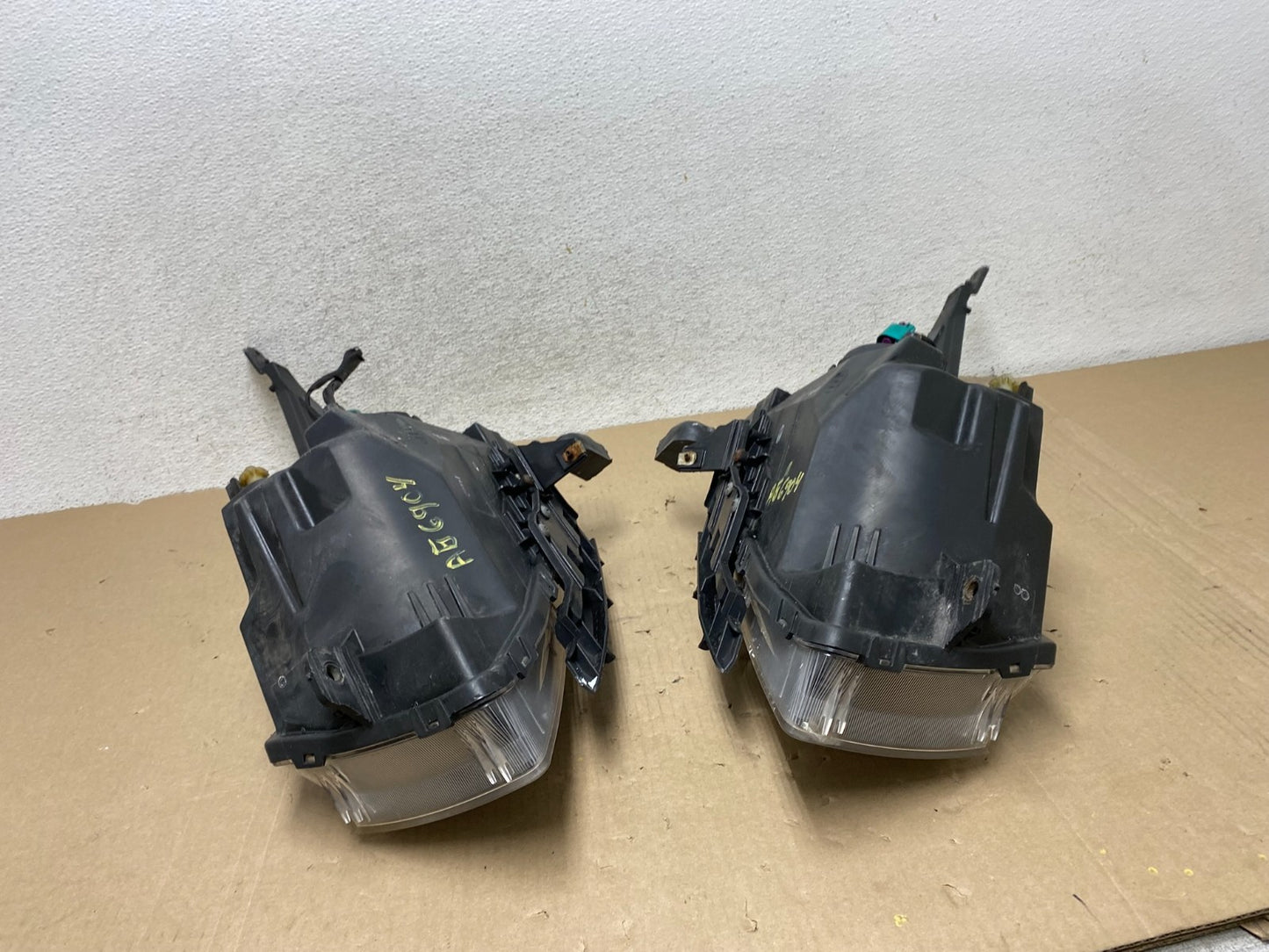 2011 to 2015 Chevrolet Cruze Halogen Left+Right Set Headlights AG6904 DW10