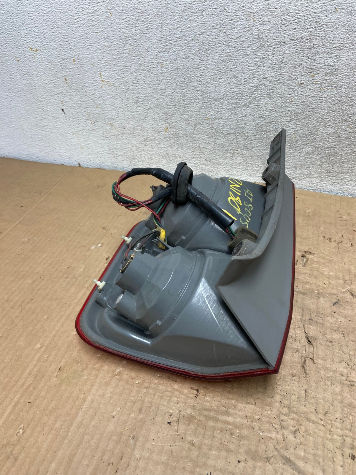 2003 2004 2005 Honda Pilot Left Driver LH Side Tail Light AI8045 LK6