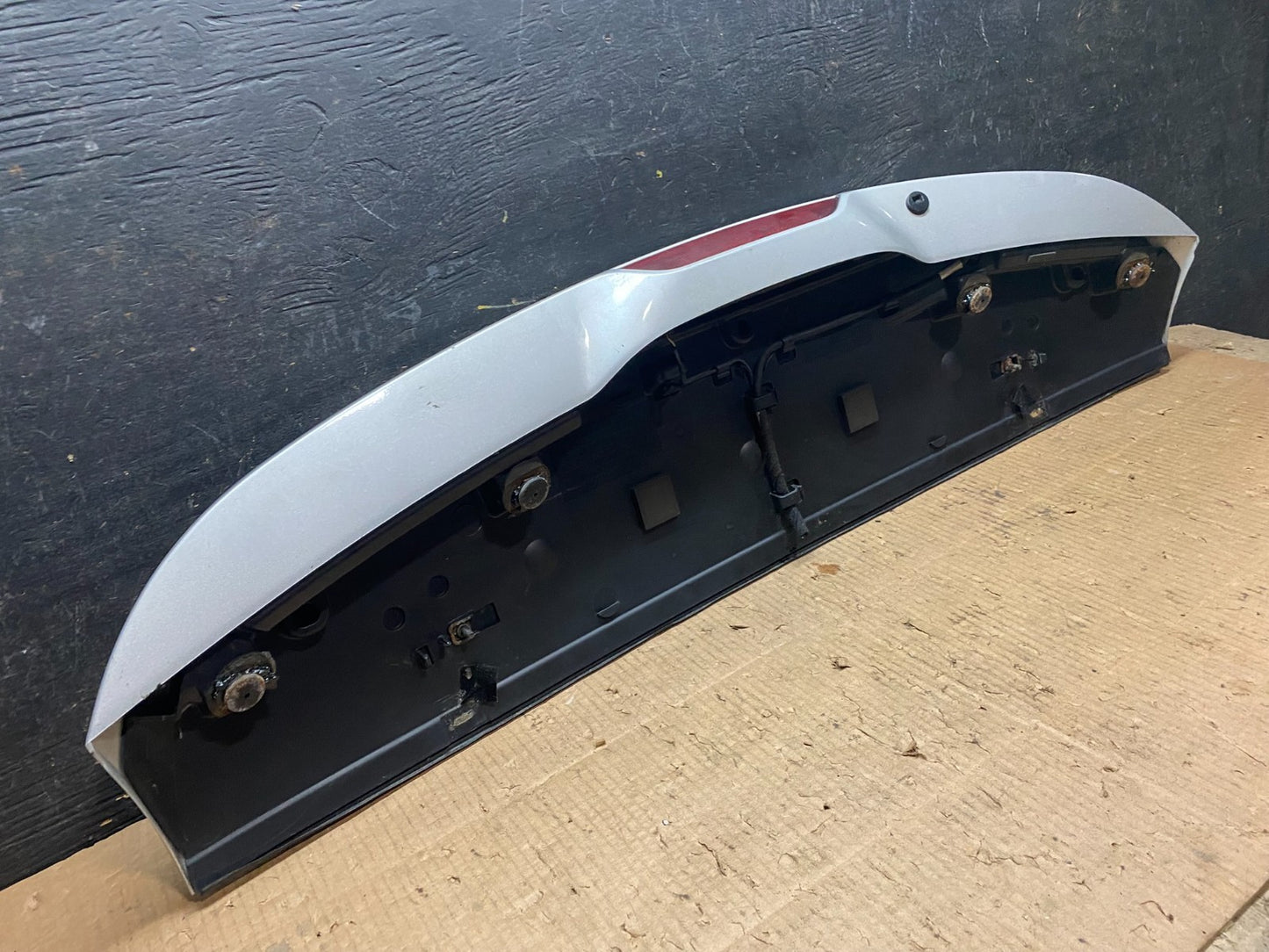 2011 to 2013 Jeep Grand Cherokee Rear Spoiler Wing y6480 DG6