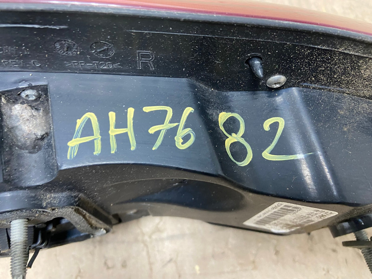 2008 - 2011 Cadillac STS Right Passenger RH Side Tail Light AH7682 LK9