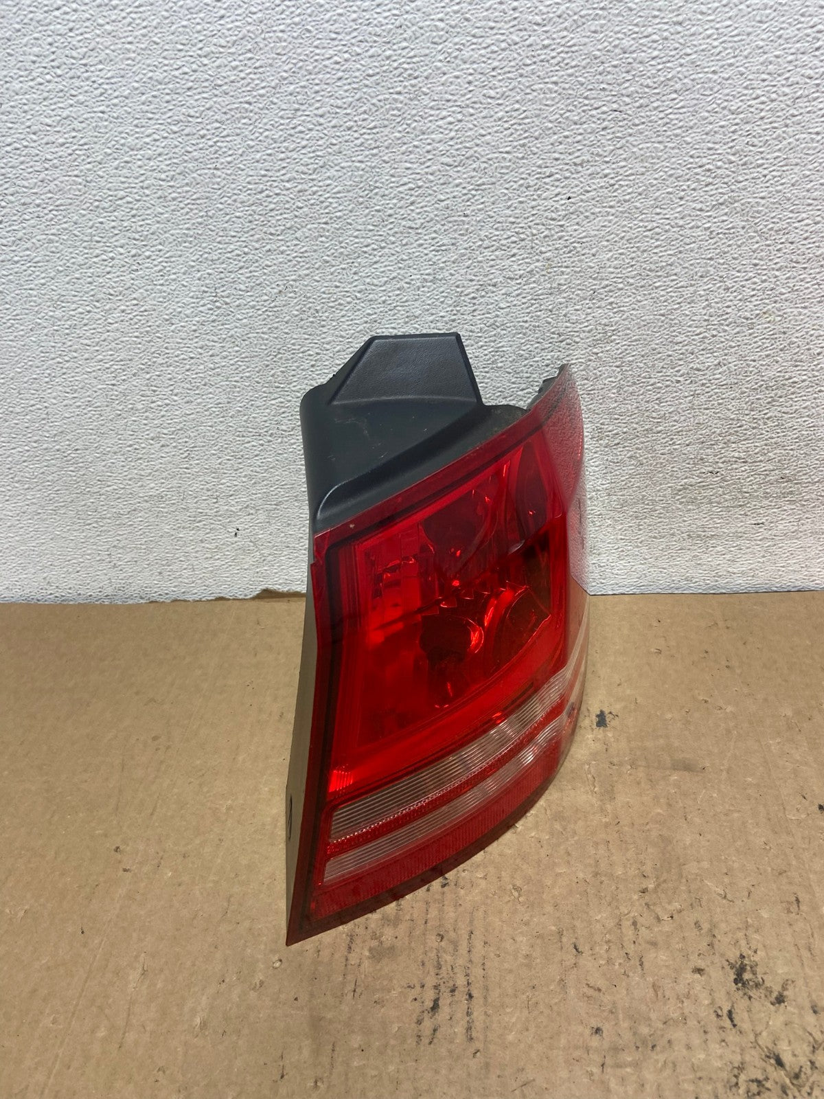 2009 2010 2011 Dodge Journey Right Passenger Side Tail Light AG2359 LK2