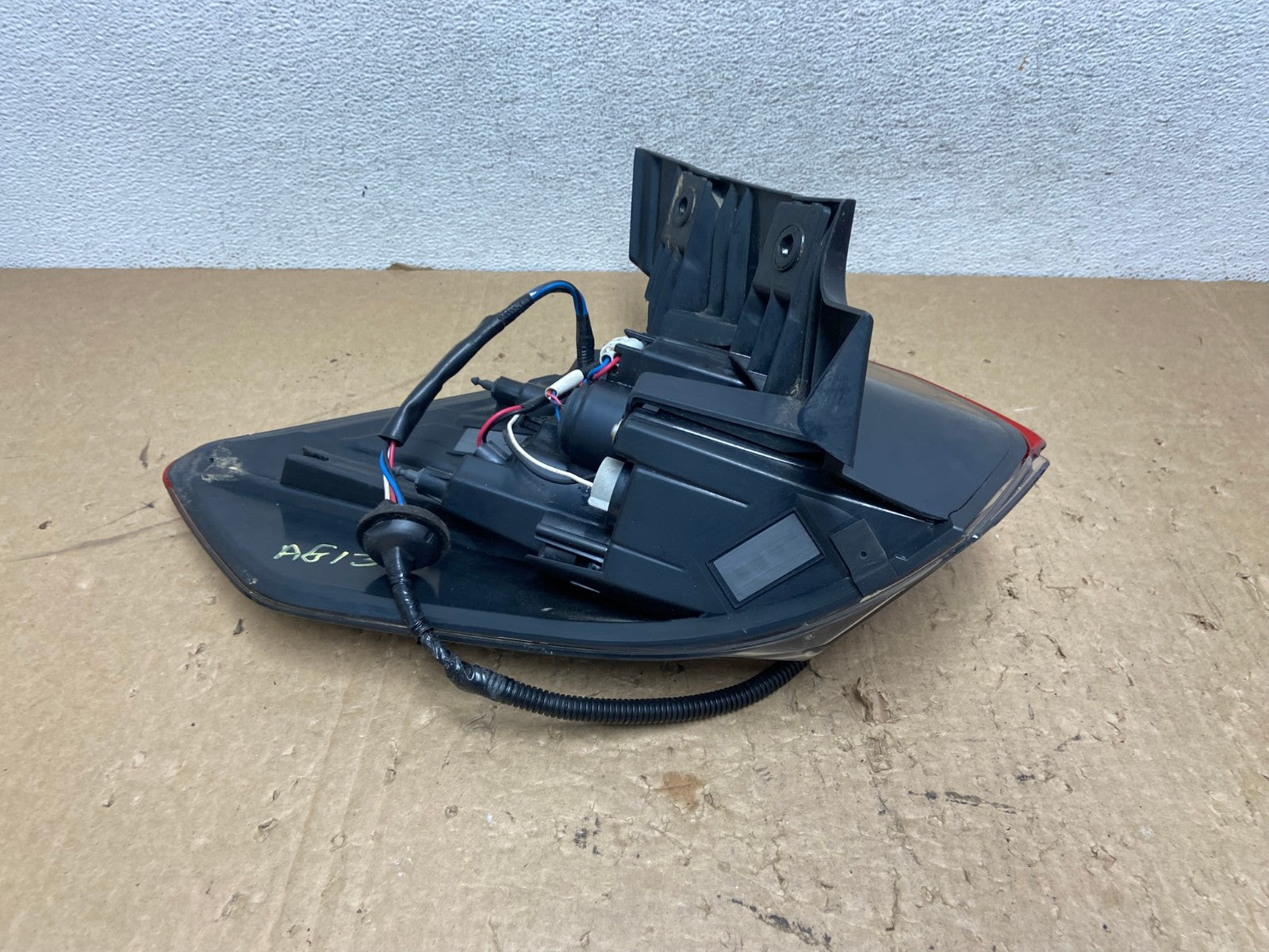 2017 - 2020 Nissan Rogue Outer Right Passenger RH Side Tail Light AG1390 LK6