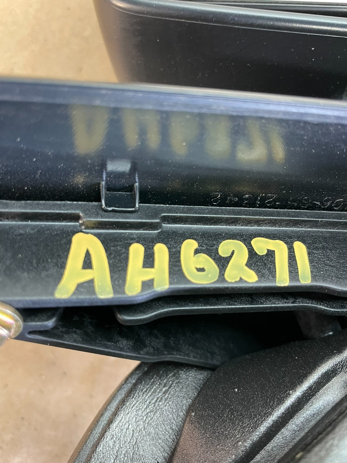 2009-2015 Honda Pilot Right Passenger Side View Door Mirror AH6271 DW9
