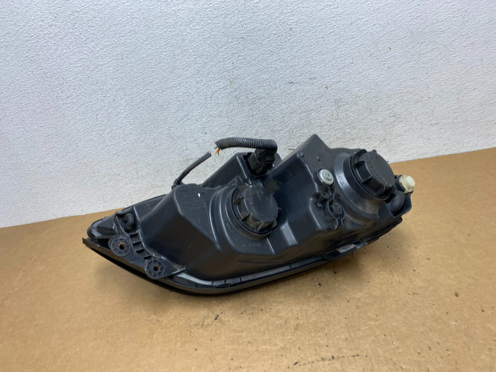 2004 2005 2006 Kia Sorento Left Driver Lh Side Headlight Halogen DEPO AD5251 DW5