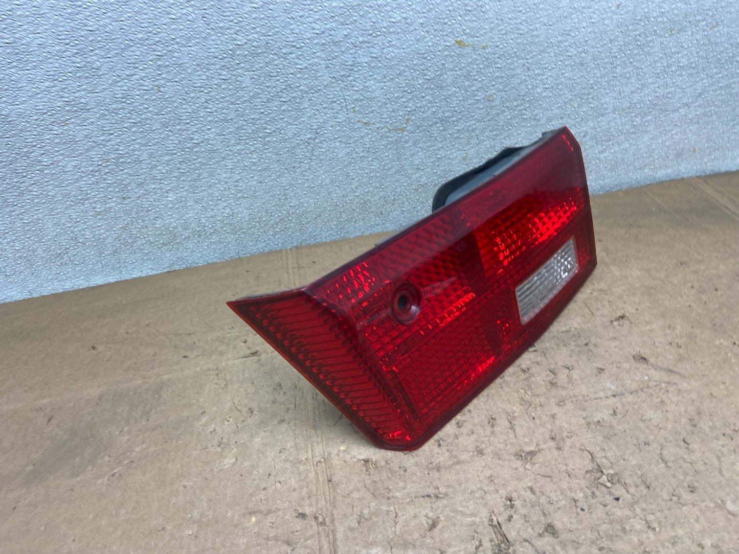 2005 Honda Accord Sedan Right Passenger Inner Tail Light Oem Y8239 DW2