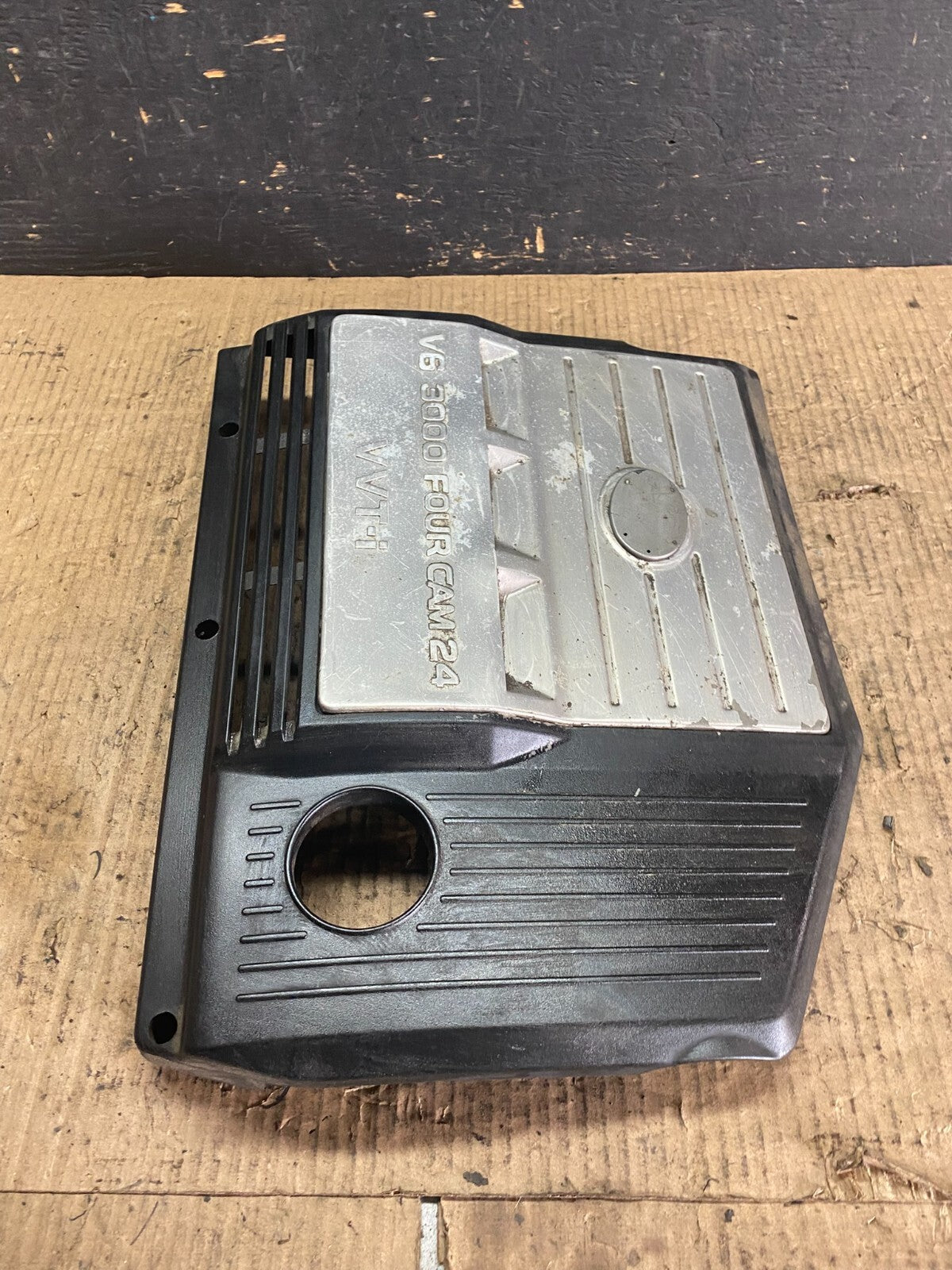 2000 to 2004 Toyota Sienna Highlander 3.0L Top Engine Cover Lid N1942 PS2