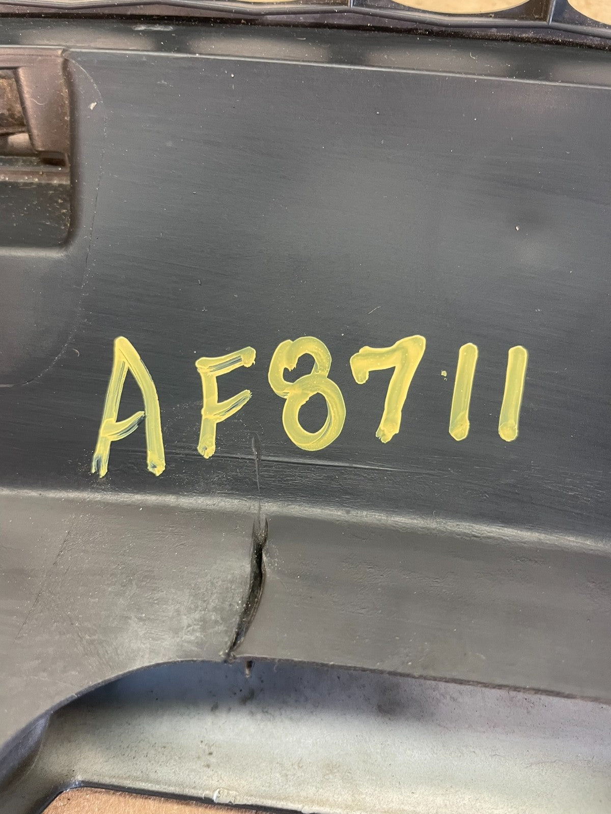 2003 2004 Saturn Ion Front Upper Grille Grill AF8711 DG5