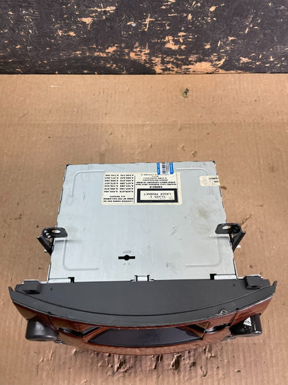 2005 to 2007 Cadillac Escalade Radio CD AM/FM DVD 6 Disc OEM AB3130 DG5