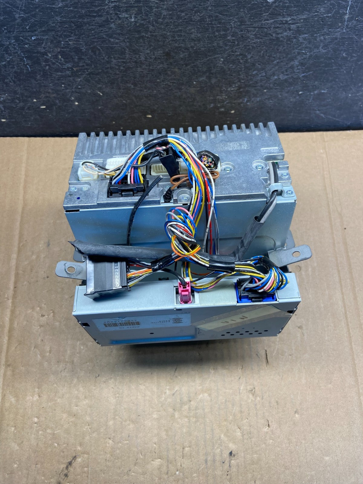 2010 to 2012 Subaru Legacy AM FM CD MP3 Radio Player AG1513 DW5