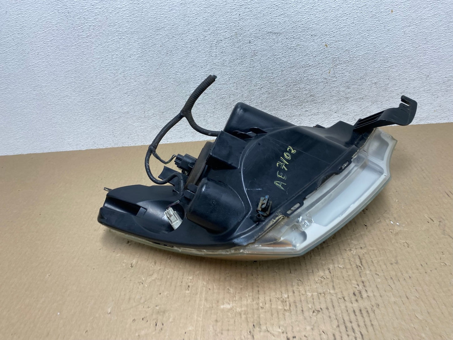 2008 2009 2010 2011 Ford Focus Left Driver Lh Headlight Halogen AE7102 LK9