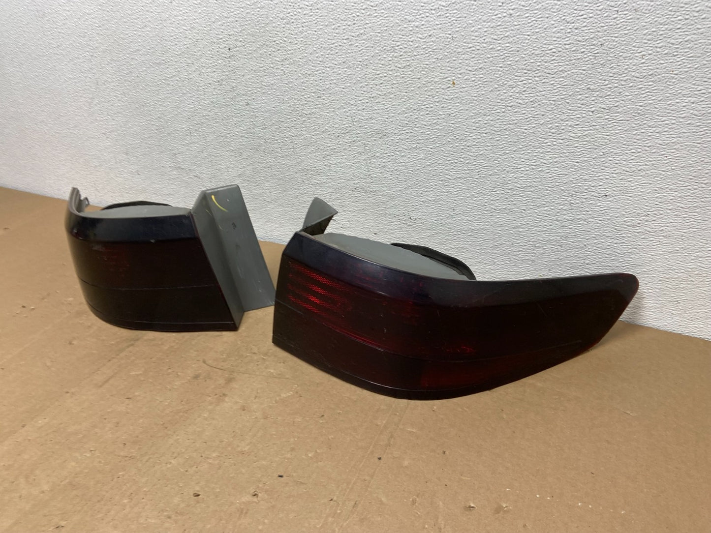 2005 Honda Accord Left+Right Side Tail Lights AC5699 DW1