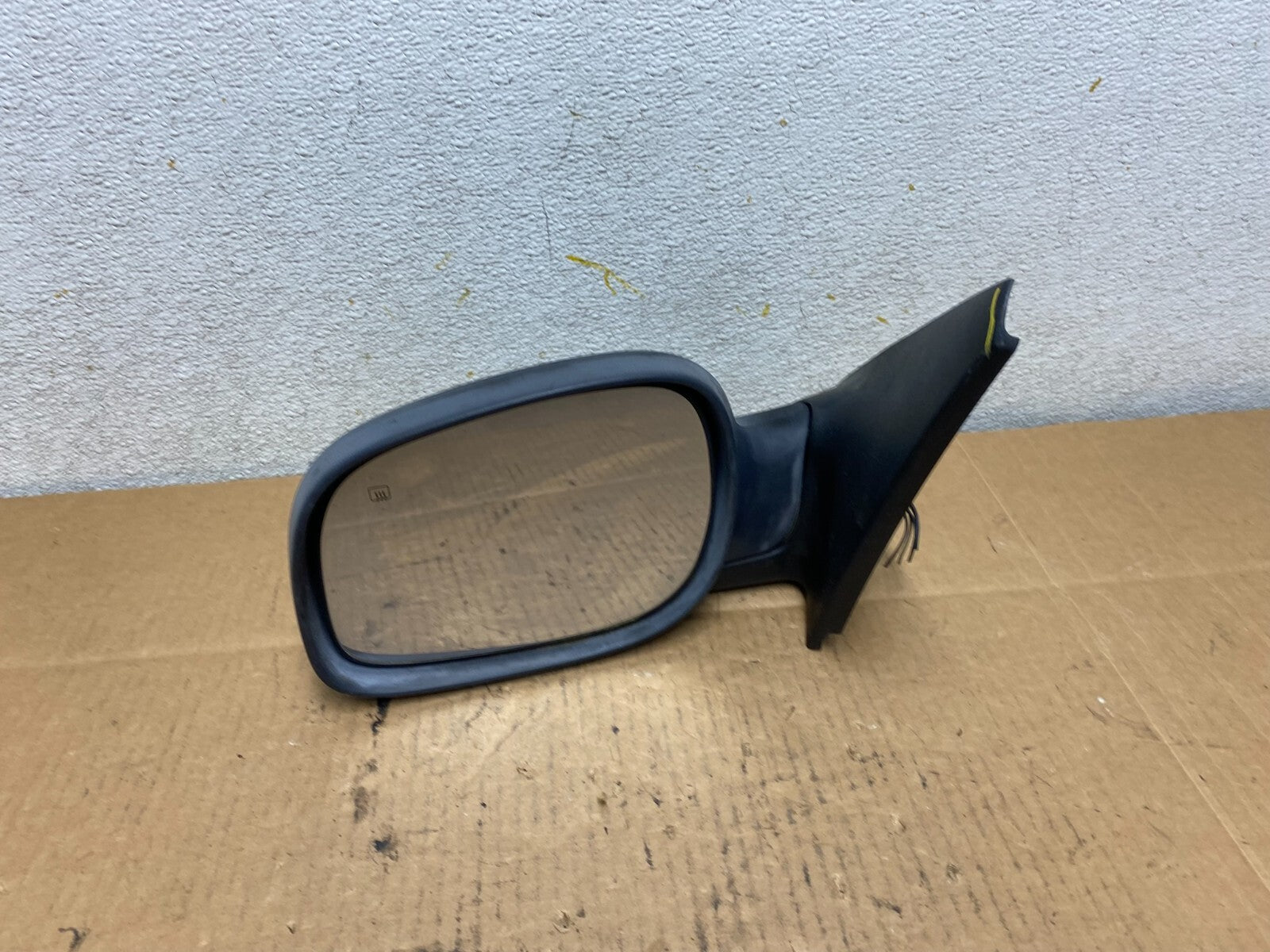 2002 to 2005 Land Rover Freelander Left Driver View Door Mirror N4289 OEM DG7