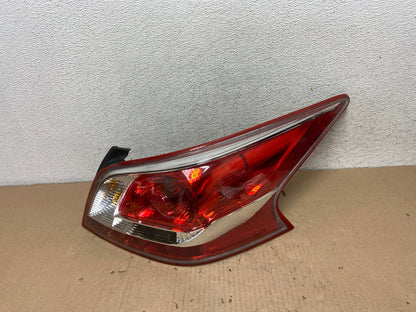 2013 2014 2015 Nissan Altima Right Passenger RH Side Tail Light AG6737 LK0