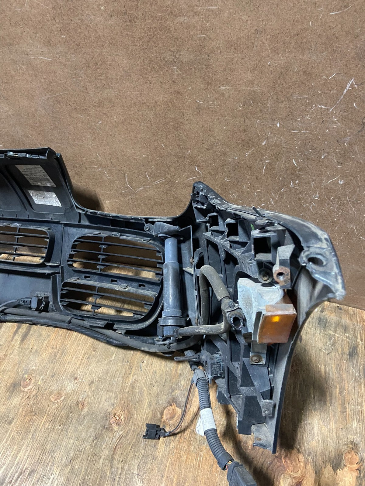 2003 to 2006 Porsche Cayenne Front Bumper Cover AB79167