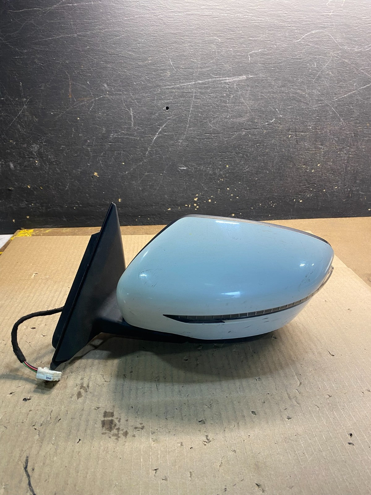 2014 to 2017 Nissan Rogue Left Driver LH W Door Mirror Z5197 MS0