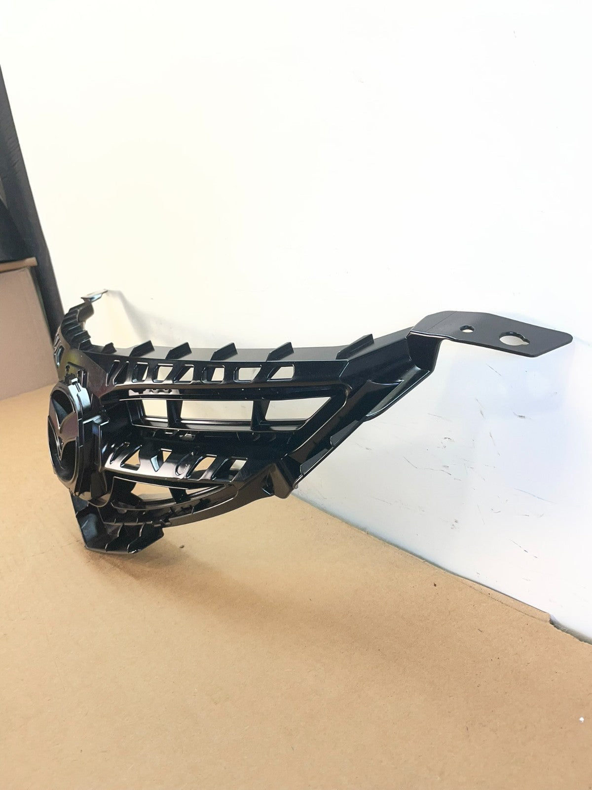 2007 2008 2009 Mazda 3 Front Upper Grill Grille Insert AF8671 DG1