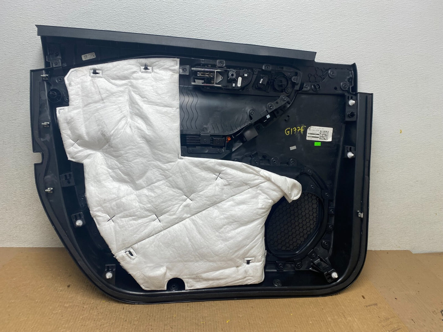 2020 to 2023 Ford Explorer Interceptor Front Right Side Door Panel OEM G17766