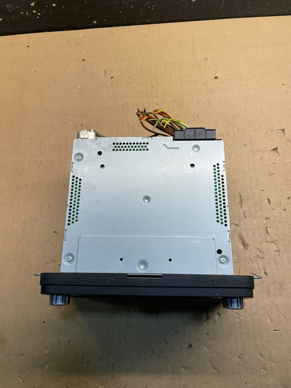 2011 to 2014 Volkswagen Tiguan Radio AM/FM CD Player OEM w4365 DG5