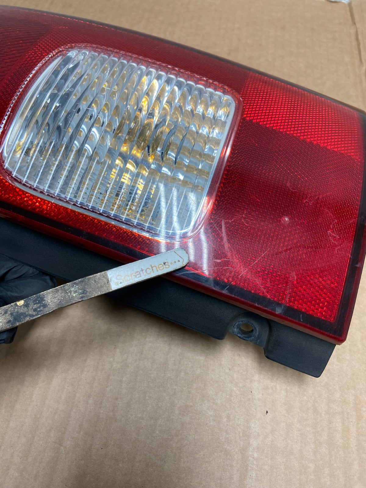 2001 to 2002 Nissan Quest Right Passenger Rh Side Tail Light AI3730 LK3