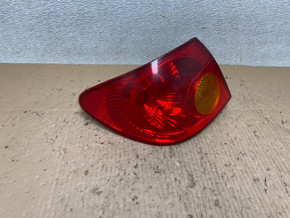 2003 to 2005 Toyota Corolla Left Driver Lh Side Tail Light Oem T8029 DW2