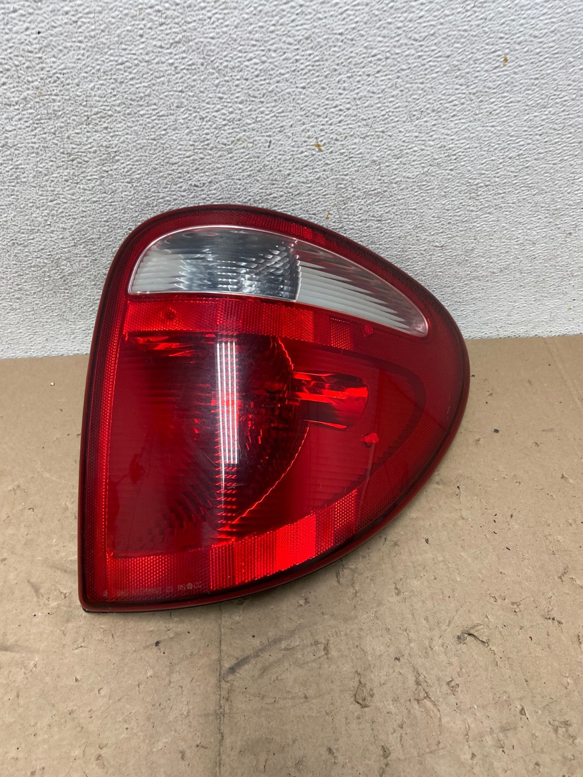 2001-2003 Dodge Grand Caravan Right Passenger RH Side Tail Light AG5416 LK0