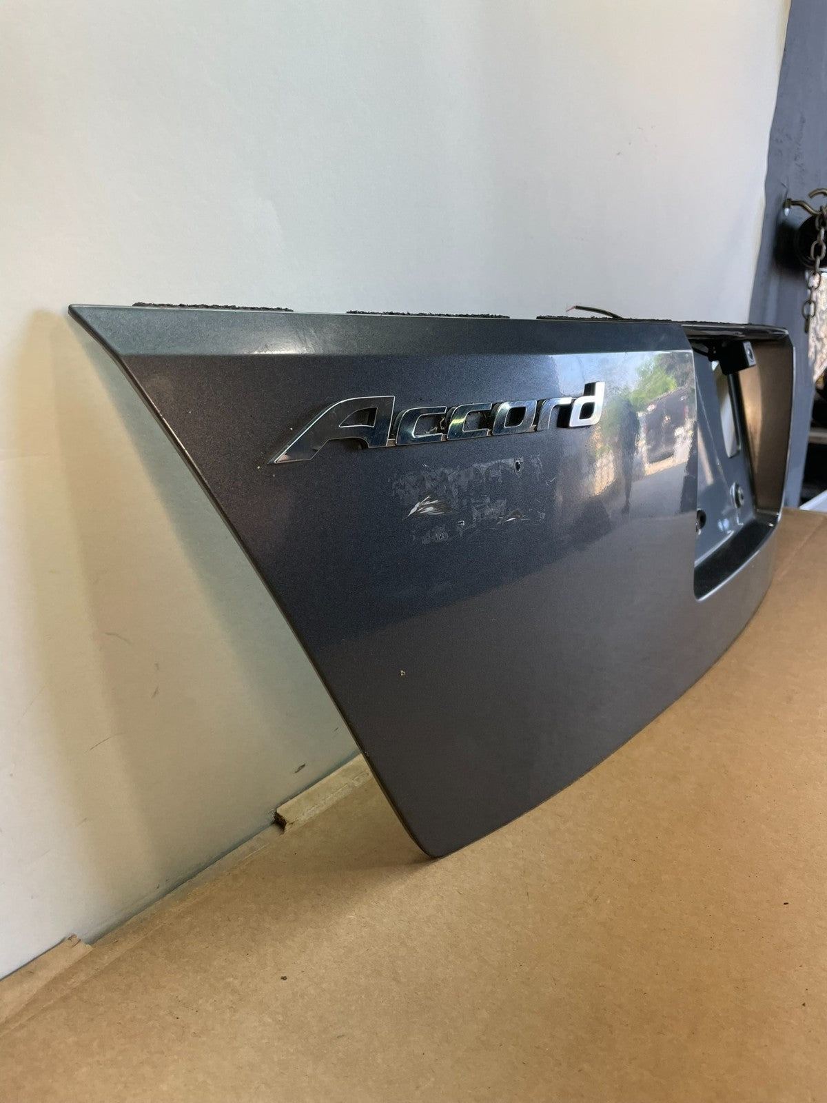 2008 to 2009 Honda Accord Sedan Trunk Deck Lid Trim Panel Molding AG0781 DG2