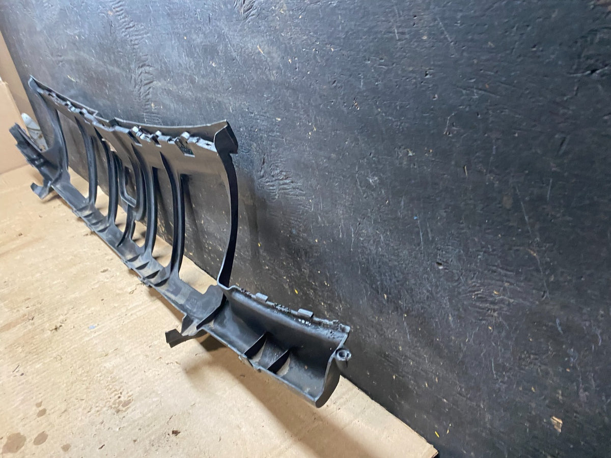 2008 to 2010 Porsche Cayenne Front Under Bumper Garnish 7L5853915 U0275 PS4