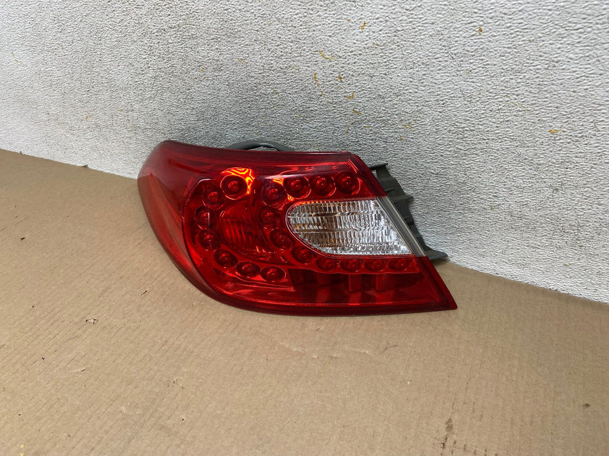 2011 2012 2013 Infiniti M37 M56 Left Driver LH Side Tail Light AH5689 LK2
