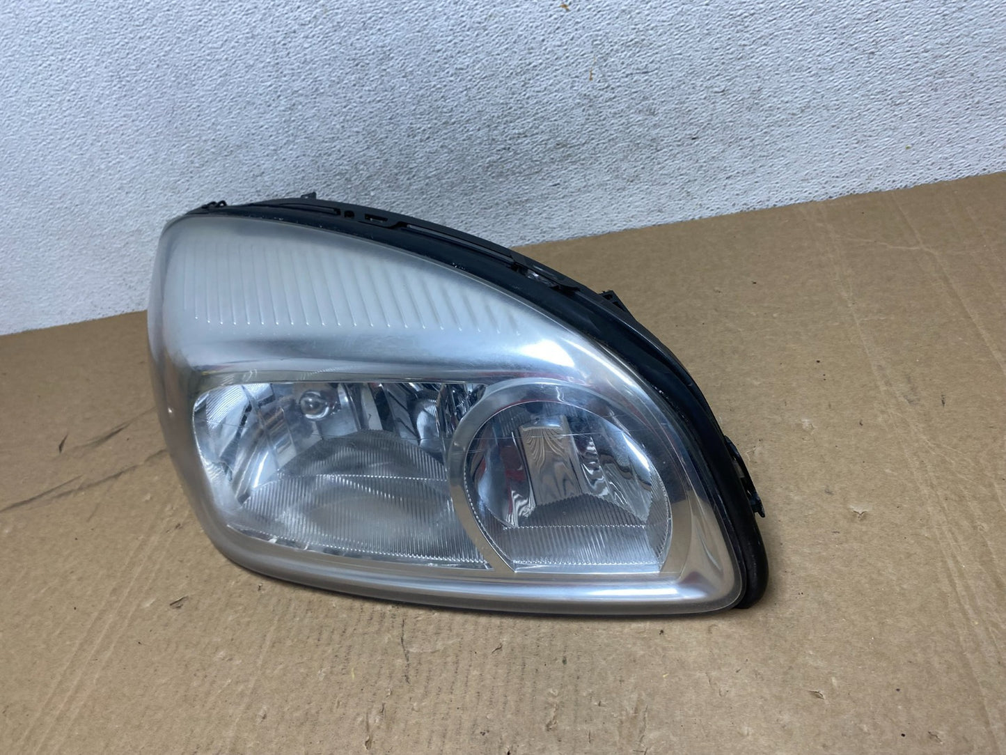2005 - 2009 Pontiac Montana / Uplander Right Passenger Headlight AG0486 DW1