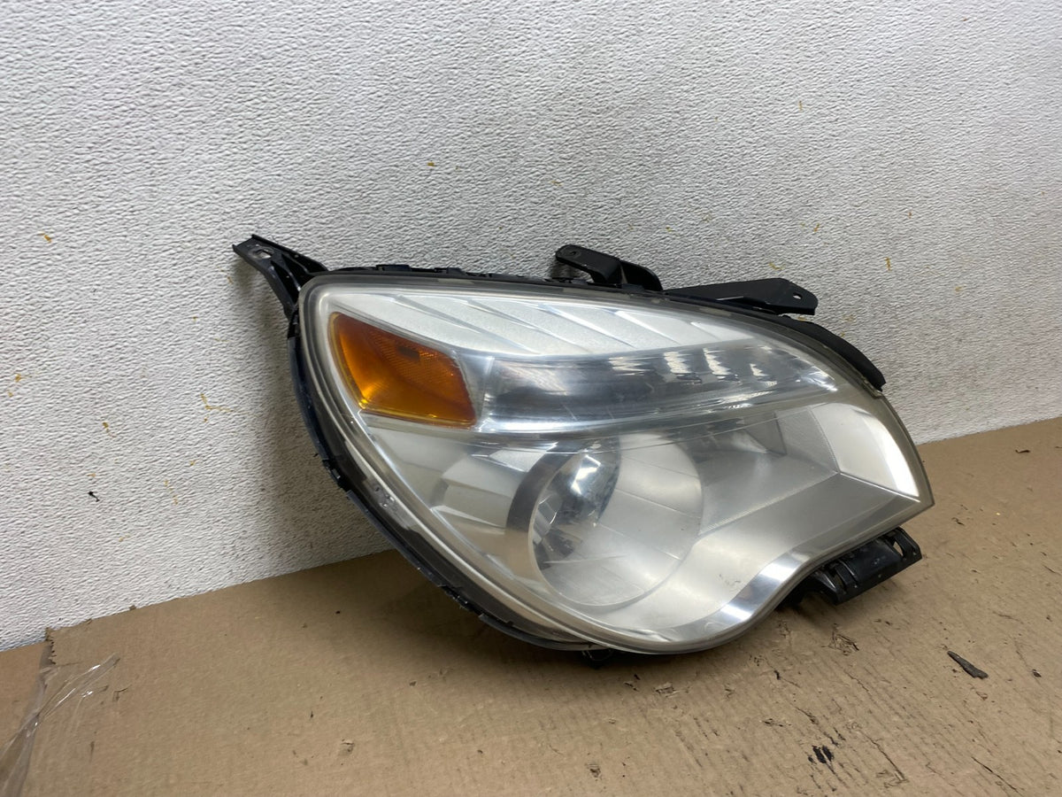 2010 - 2015 Chevrolet Equinox Halogen Headlight Right Passenger Side AH7708 DW1
