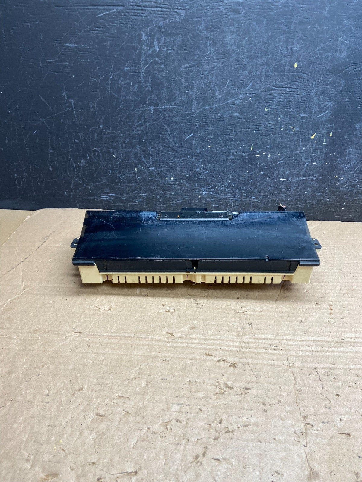 1996 to 1997 Ford Crown Victoria Speedometer Cluster Gauge AF2157 DG3