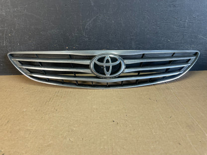 2005 to 2006 Toyota Camry Front Upper Grill Grille AD0204 DG0
