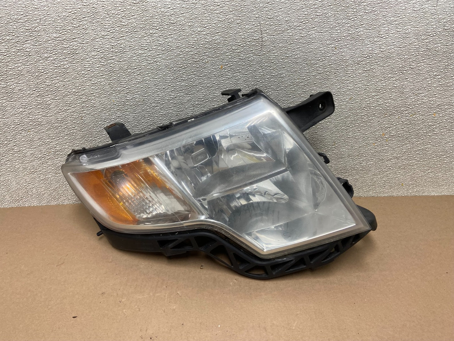 2007 to 2010 Ford Edge Right Passenger RH Halogen Headlight AB4979 DW0