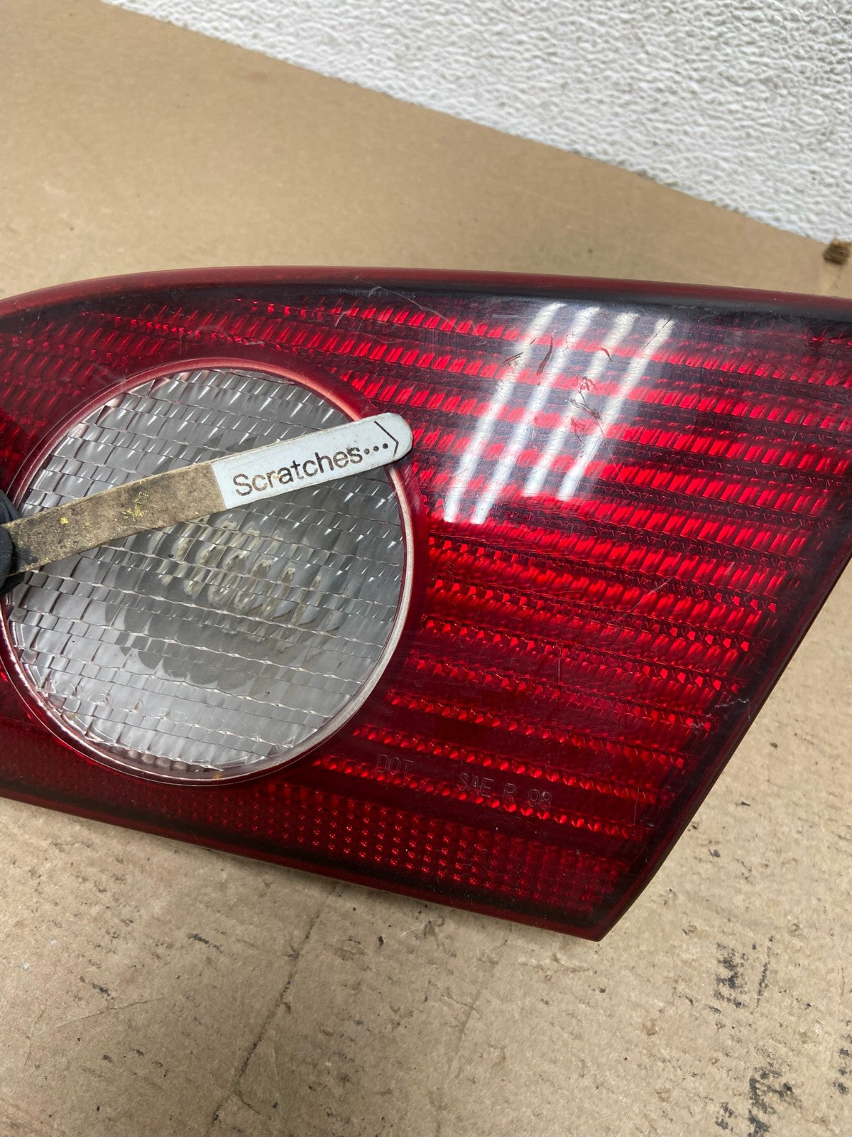 2001 2002 Toyota Corolla Right Passenger RH Side Inner Tail light AF4660 LK3