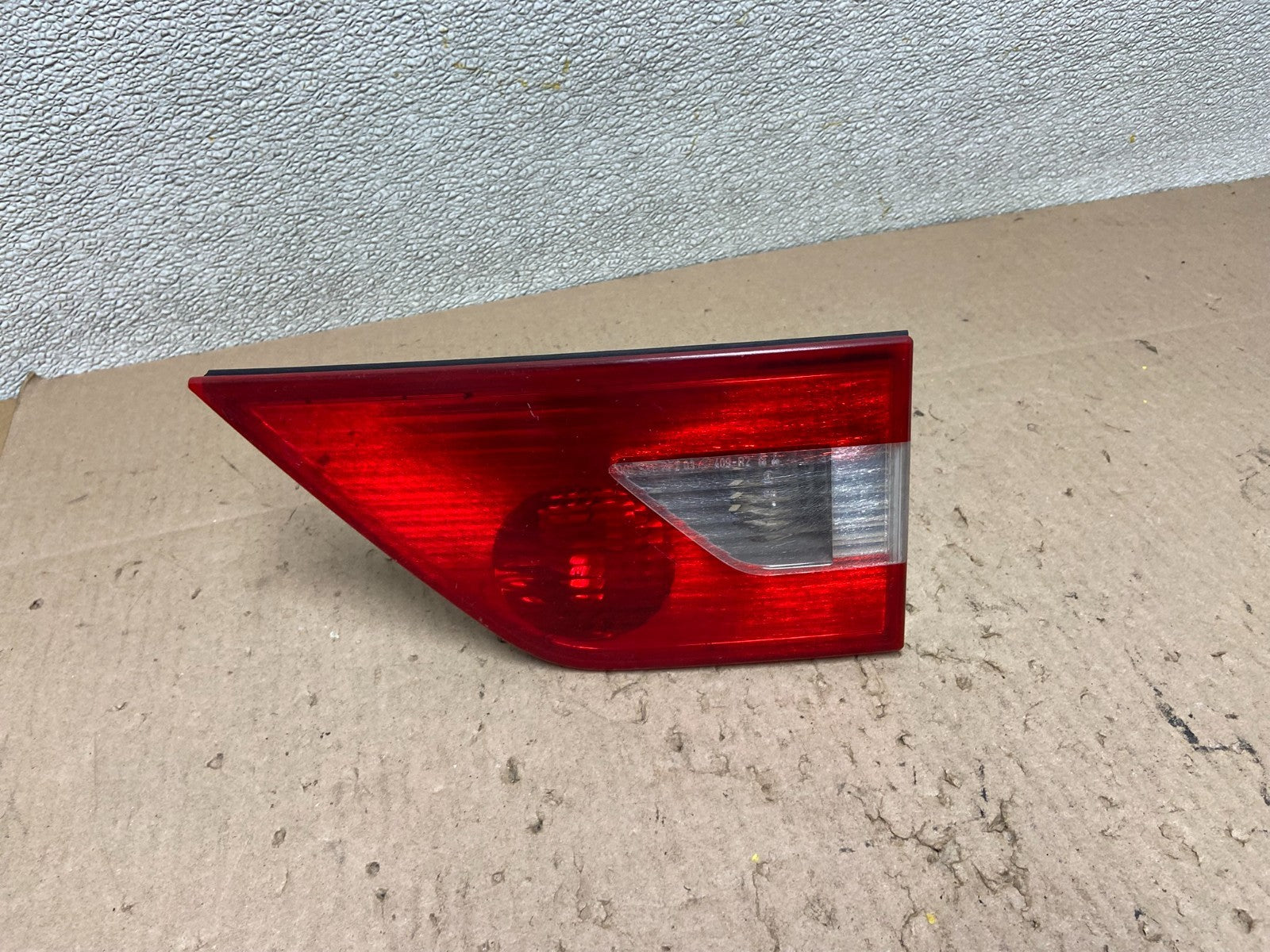 2004 2005 2006 Bmw X3 Right Passenger Rh Inner Tail Light OEM Z6341 DW0